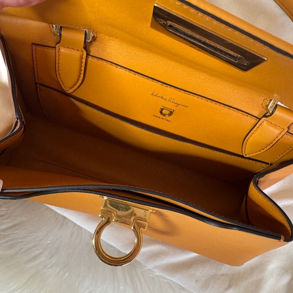 Salvatore Ferragamo Tan Leather Handbag - Picture 4 of 8